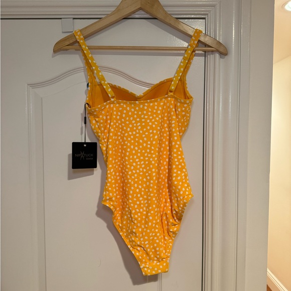 NWT Nip Tuck Swim Marigold Yellow & White Polka dot One Piece Size 4 (US) - Picture 2 of 6
